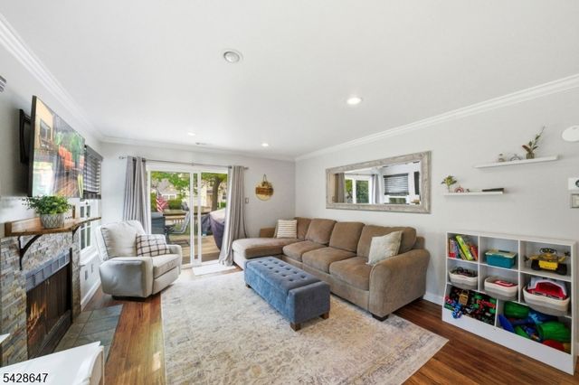 115 Wisbech Pl, Franklin Twp., NJ 08873