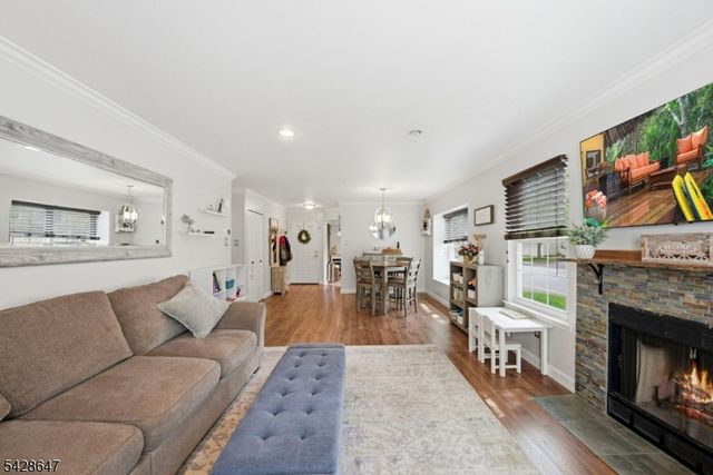 115 Wisbech Pl, Franklin Twp., NJ 08873