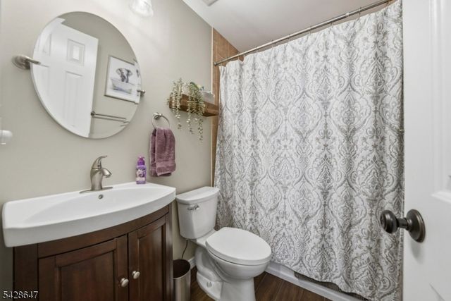 115 Wisbech Pl, Franklin Twp., NJ 08873