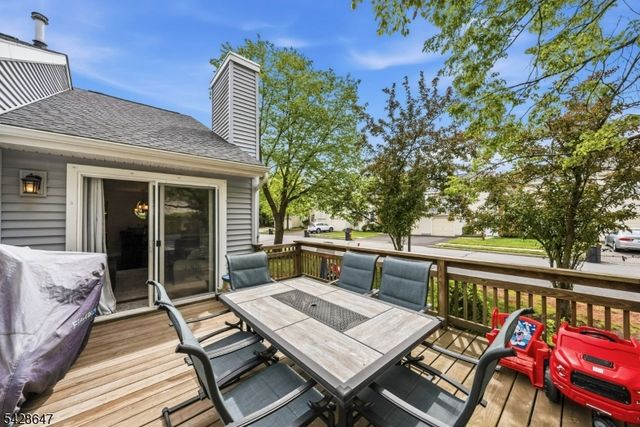 115 Wisbech Pl, Franklin Twp., NJ 08873
