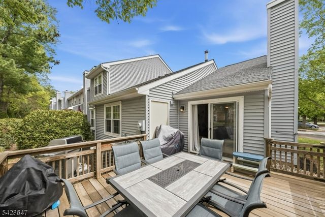 115 Wisbech Pl, Franklin Twp., NJ 08873