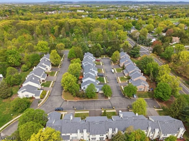 115 Wisbech Pl, Franklin Twp., NJ 08873