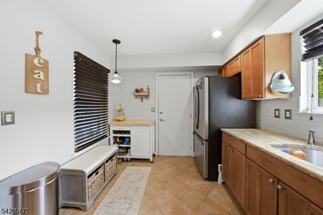 115 Wisbech Pl, Franklin Twp., NJ 08873