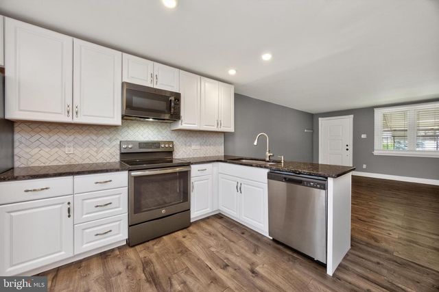 317 WESTBROOK DR, Clifton Heights, PA 19018