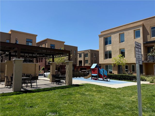 422 W Route 66 1, Glendora, CA 91740