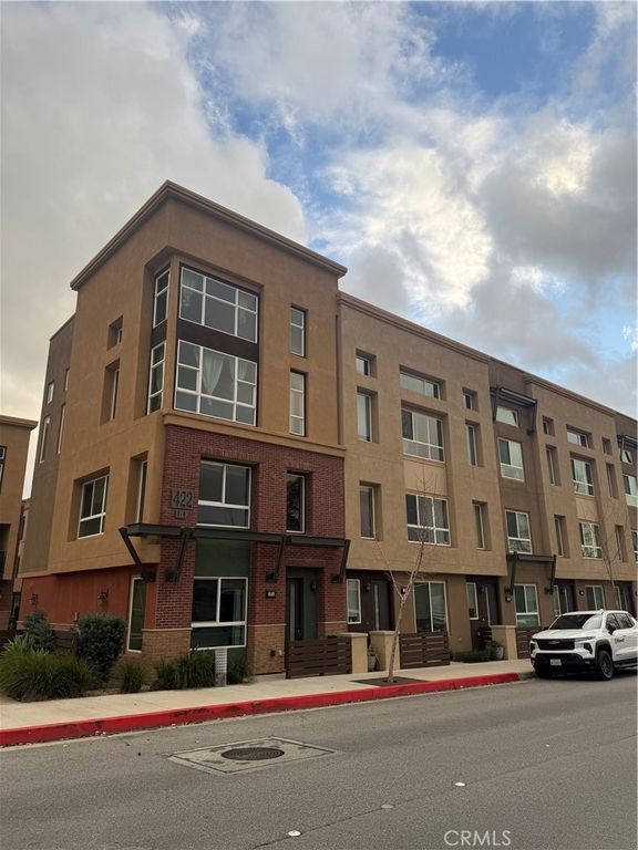 422 W Route 66 1, Glendora, CA 91740