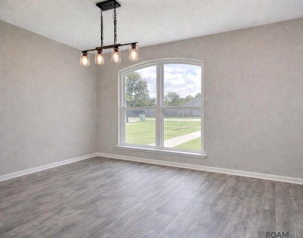 23765 Southpoint Dr, Denham Springs, LA 70726