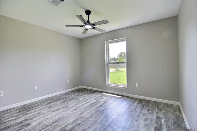 23765 Southpoint Dr, Denham Springs, LA 70726