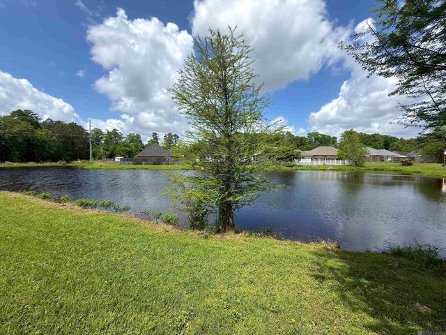 23765 Southpoint Dr, Denham Springs, LA 70726