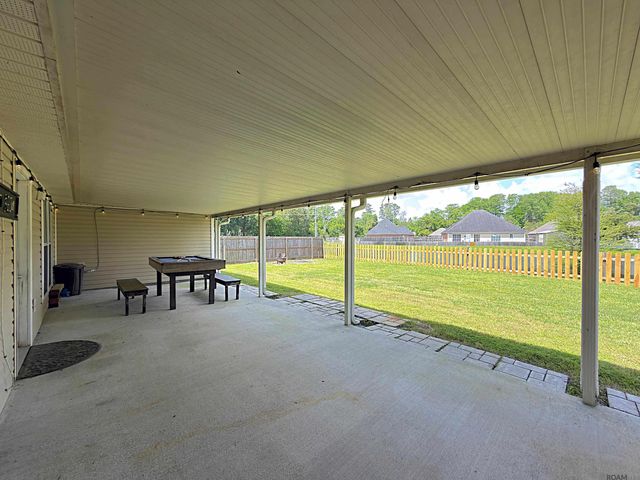 23765 Southpoint Dr, Denham Springs, LA 70726