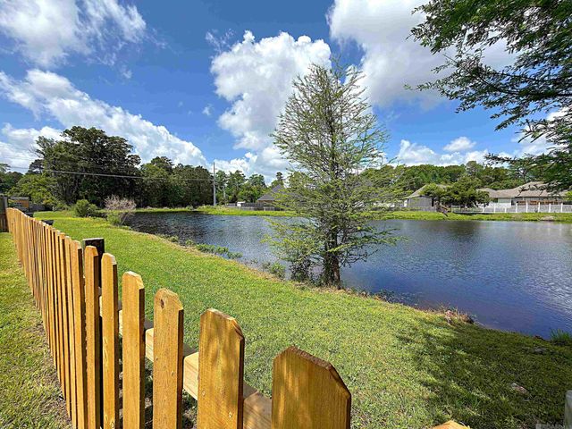 23765 Southpoint Dr, Denham Springs, LA 70726