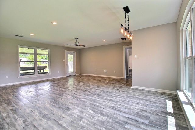 23765 Southpoint Dr, Denham Springs, LA 70726