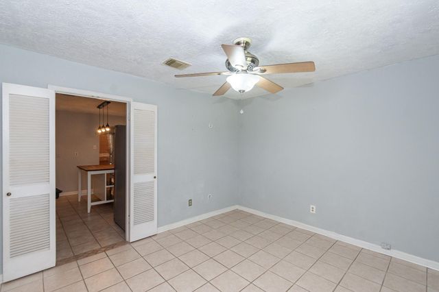 17315 Glenhew Road, Humble, TX 77396