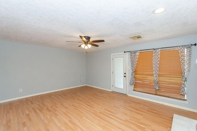 17315 Glenhew Road, Humble, TX 77396