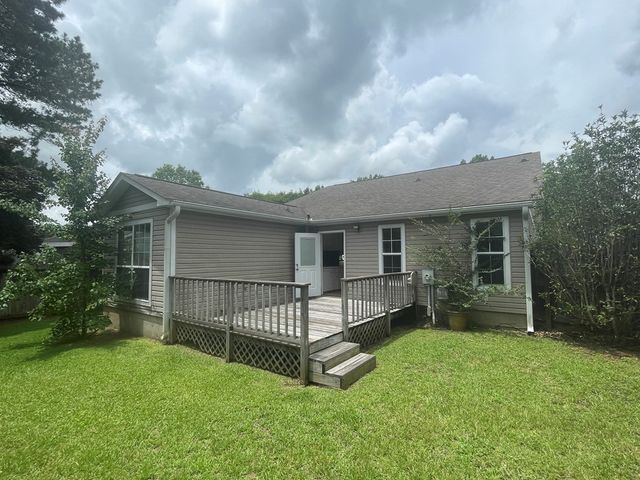 117 Woodleigh Rd., Dothan, AL 36305