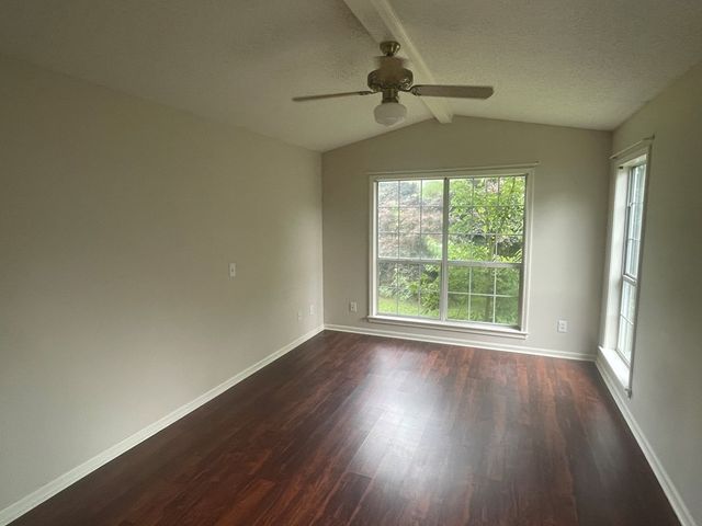 117 Woodleigh Rd., Dothan, AL 36305