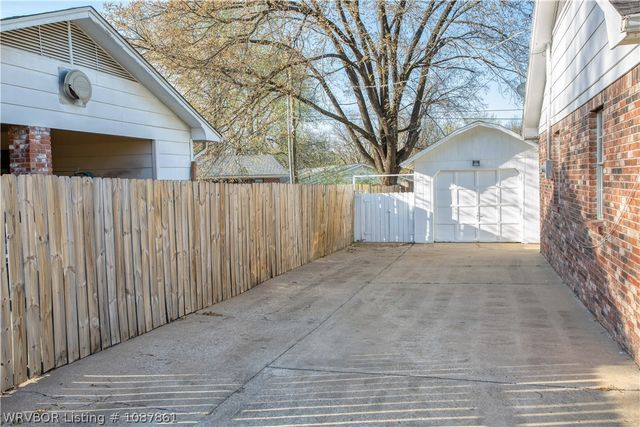 6501 Bolton Road, Fort Smith, AR 72903