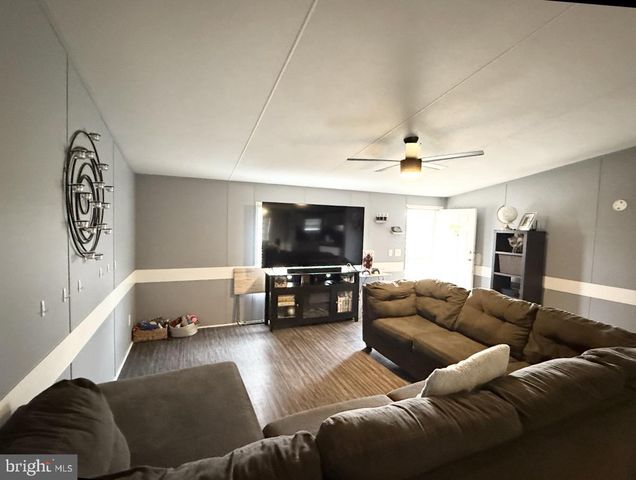 1 RANDI LYN DR, East Berlin, PA 17316