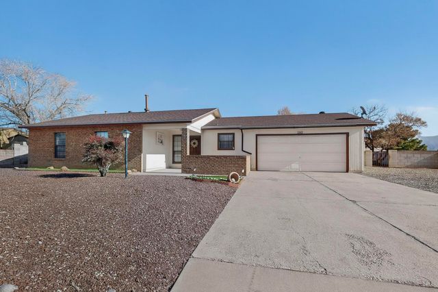 350 Western Hills Drive SE, Rio Rancho, NM 87124