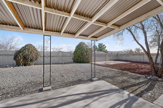 350 Western Hills Drive SE, Rio Rancho, NM 87124