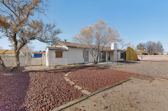 350 Western Hills Drive SE, Rio Rancho, NM 87124