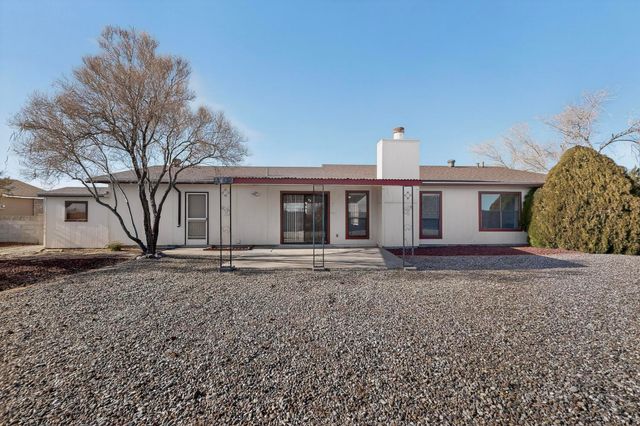 350 Western Hills Drive SE, Rio Rancho, NM 87124