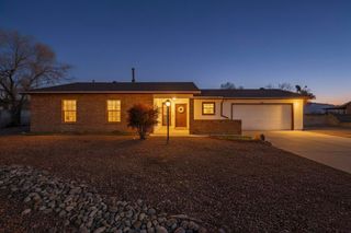 350 Western Hills Drive SE, Rio Rancho, NM 87124