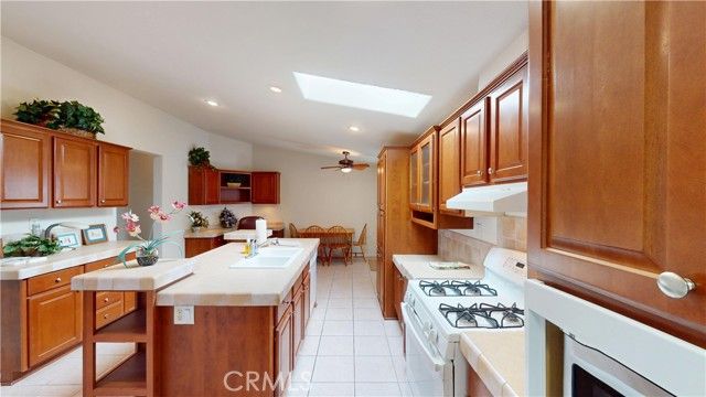 9850 Garfield 35, Huntington Beach, CA 92646
