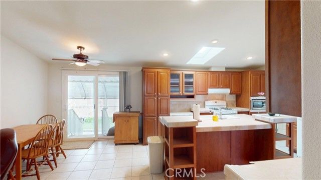 9850 Garfield 35, Huntington Beach, CA 92646