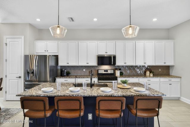 59 VALLEY FALLS Way, St. Johns, FL 32259