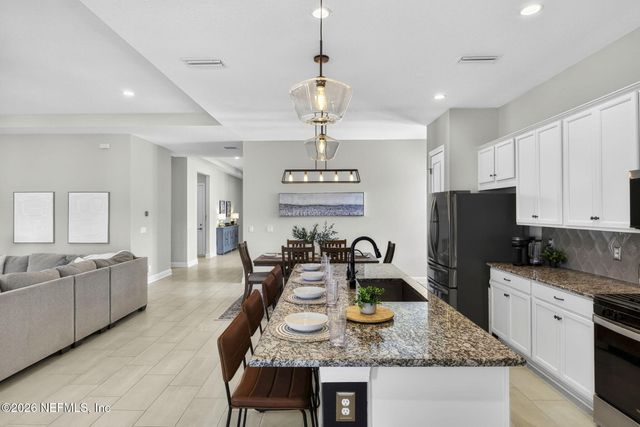 59 VALLEY FALLS Way, St. Johns, FL 32259