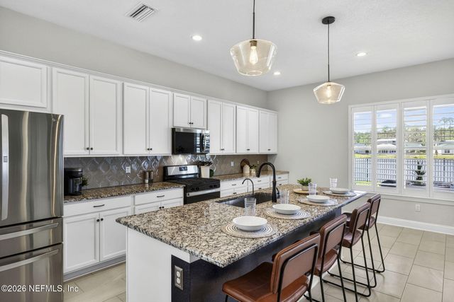 59 VALLEY FALLS Way, St. Johns, FL 32259