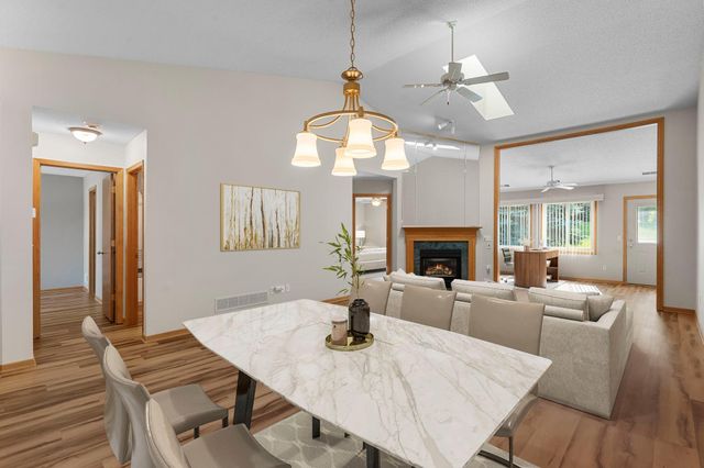 7632 Newbury Road, Woodbury, MN 55125