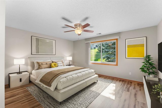 7632 Newbury Road, Woodbury, MN 55125