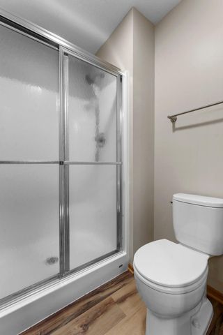 7632 Newbury Road, Woodbury, MN 55125