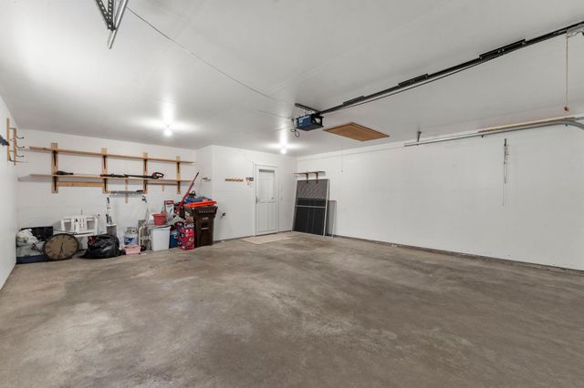 7632 Newbury Road, Woodbury, MN 55125