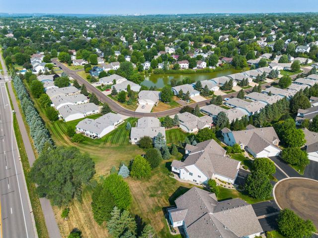 7632 Newbury Road, Woodbury, MN 55125