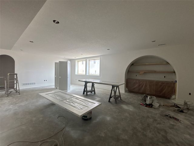 8294 Edgewood Court, West Des Moines, IA 50266