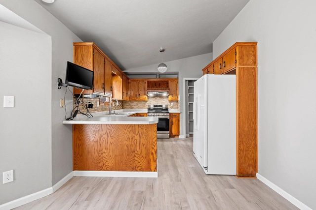 2174 NELLIE LANE, Green Bay, WI 54311