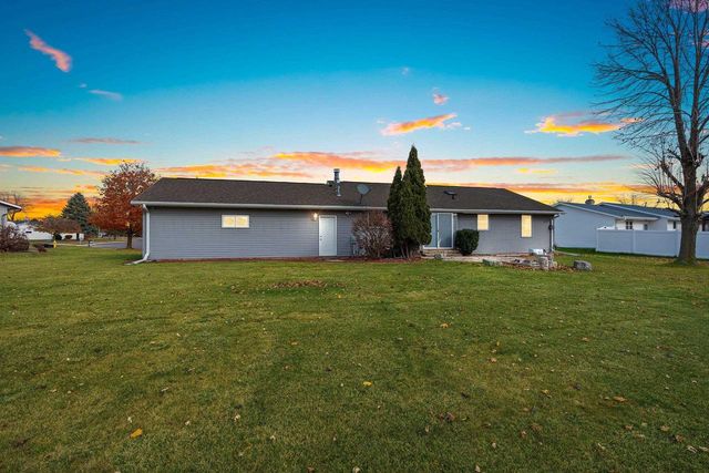 2174 NELLIE LANE, Green Bay, WI 54311