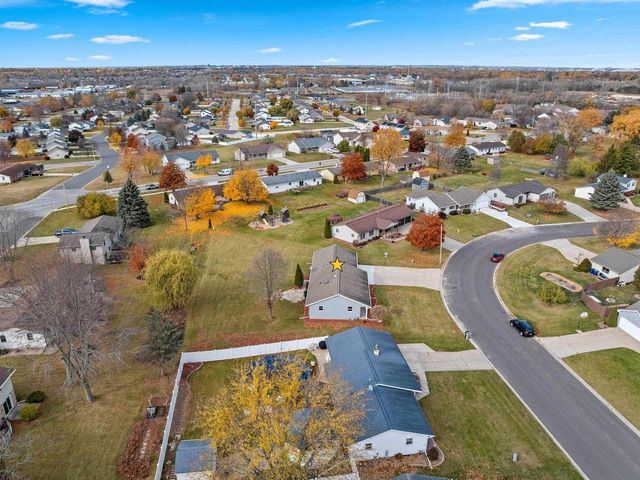 2174 NELLIE LANE, Green Bay, WI 54311