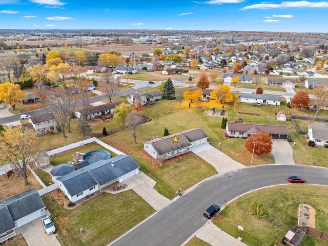 2174 NELLIE LANE, Green Bay, WI 54311