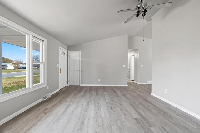 2174 NELLIE LANE, Green Bay, WI 54311