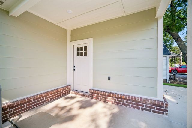 424 E 4th Street, Claremore, OK 74017