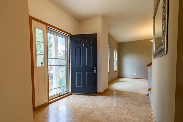 934 Cascade CIRCLE, Hartford, WI 53027