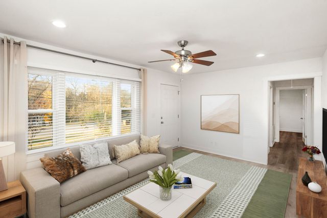 307 Finley Dr, Nashville, TN 37217