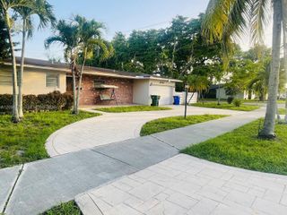 6790 SW 10th Ct 6790, Pembroke Pines, FL 33023