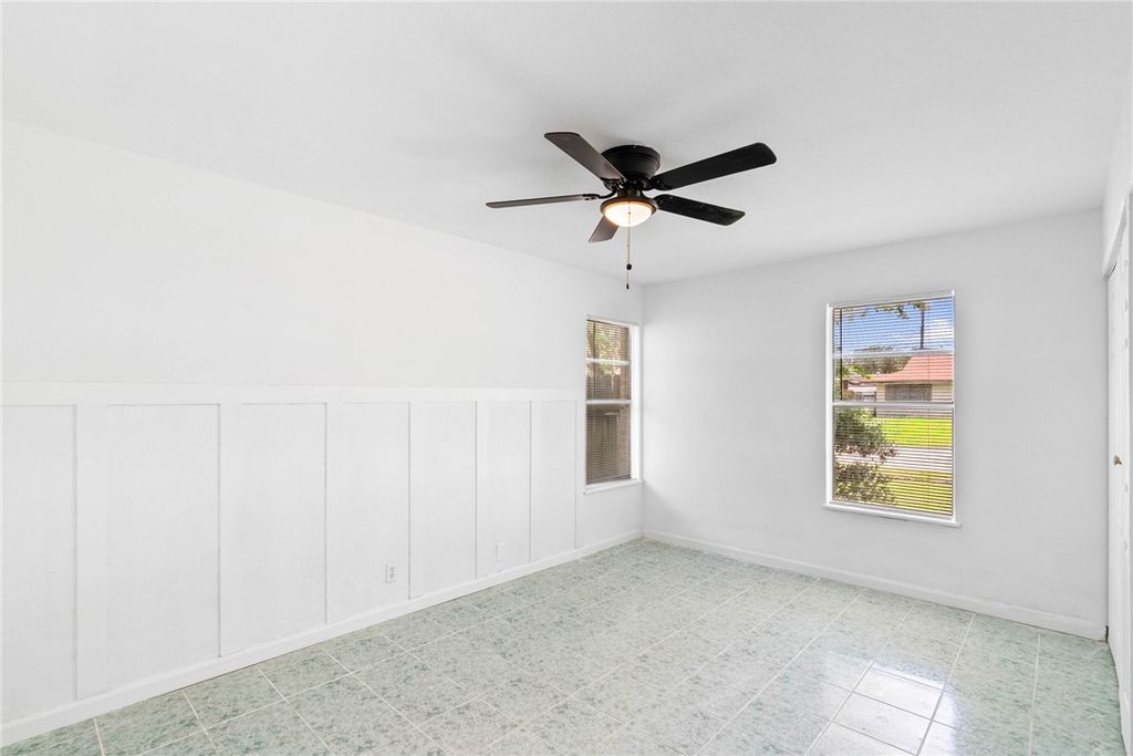 5702 Cain Dr, Corpus Christi, TX 78412 — photo 3
