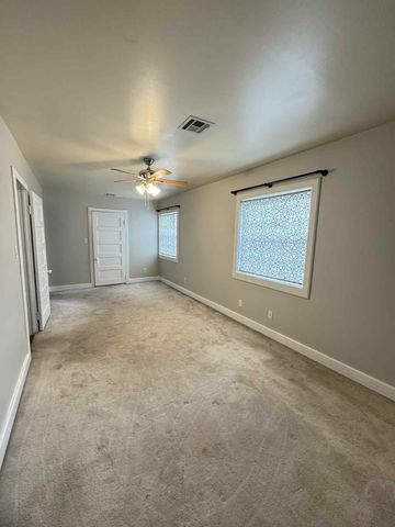 1710 Fowler Ave, Winfield, KS 67156