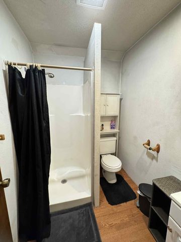 1710 Fowler Ave, Winfield, KS 67156